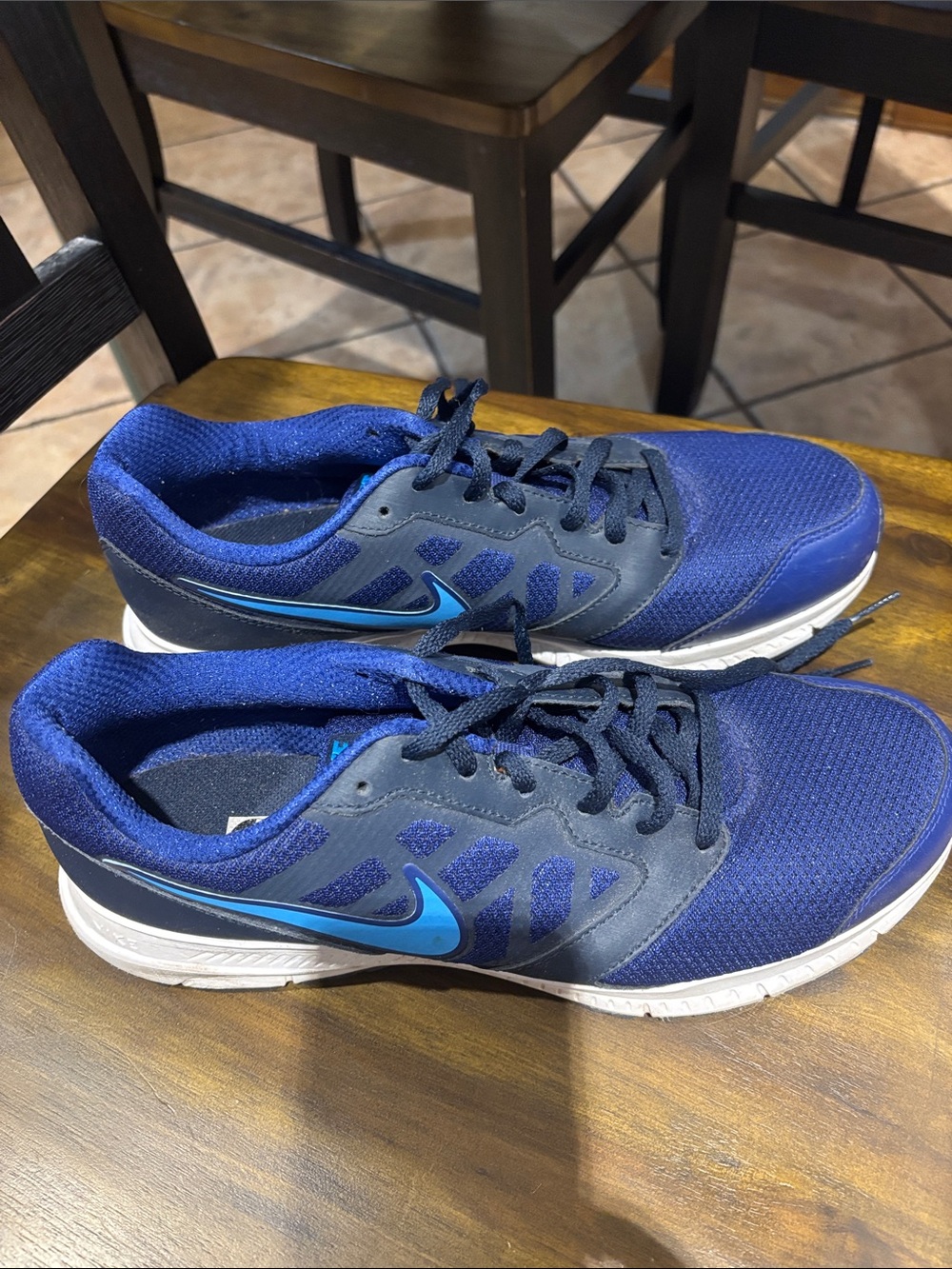Nike Men's Athletic Sneakers - Navy Blue & Black